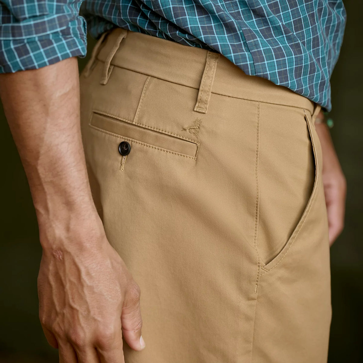 1856 Easy Care Angler 9" Chino Shorts - Orvis Exclusive