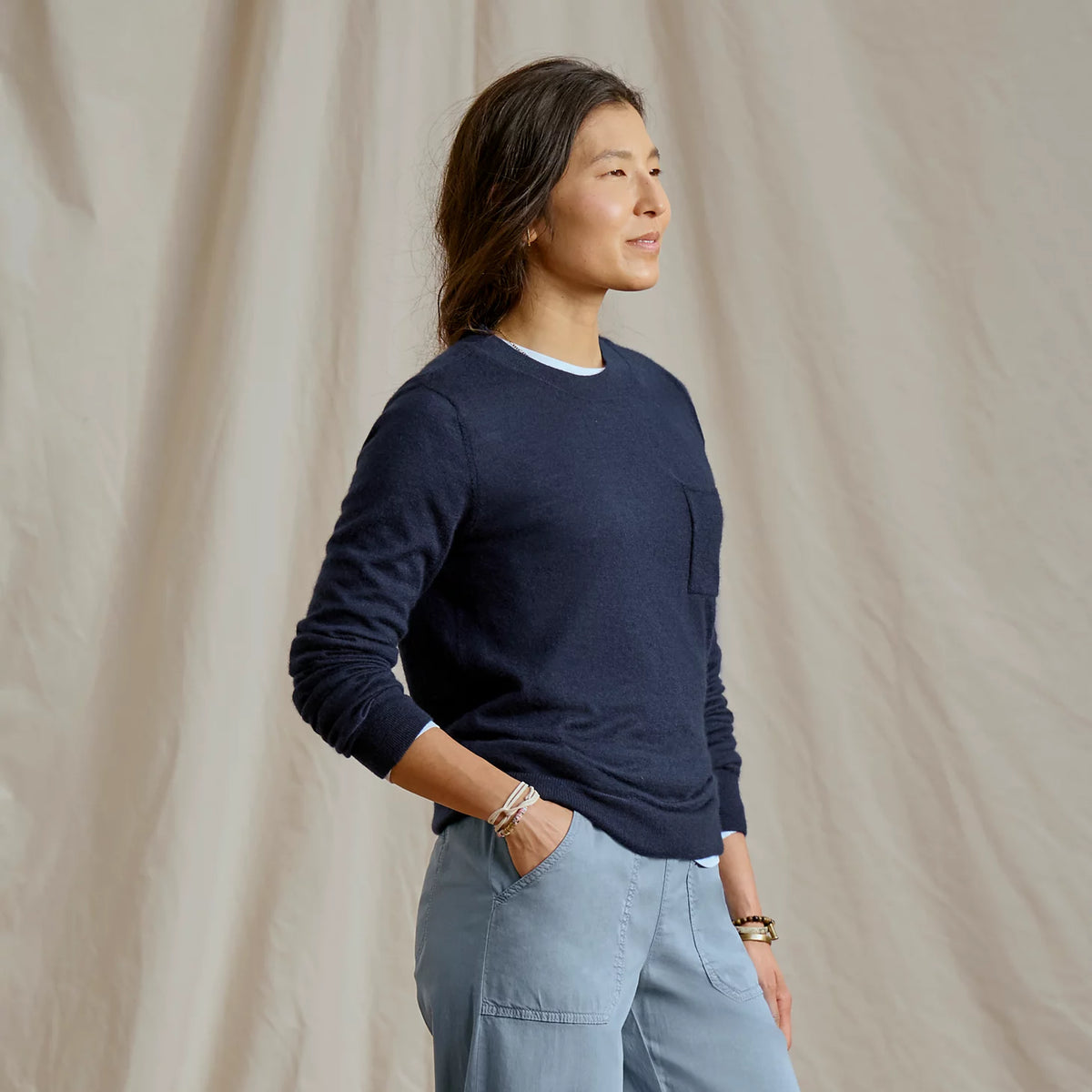 Featherweight Cashmere Crewneck Sweater - Orvis Premium